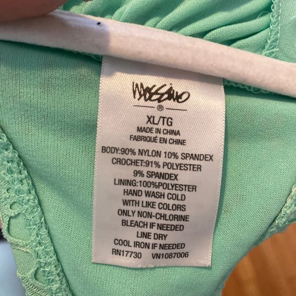 Mossimo Bikini (XL Top / L Bottom) - Picture 2 of 7